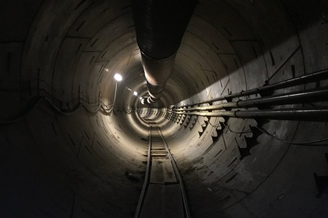 Фото - Поездки через подземный туннель Илона Маска будут бесплатными